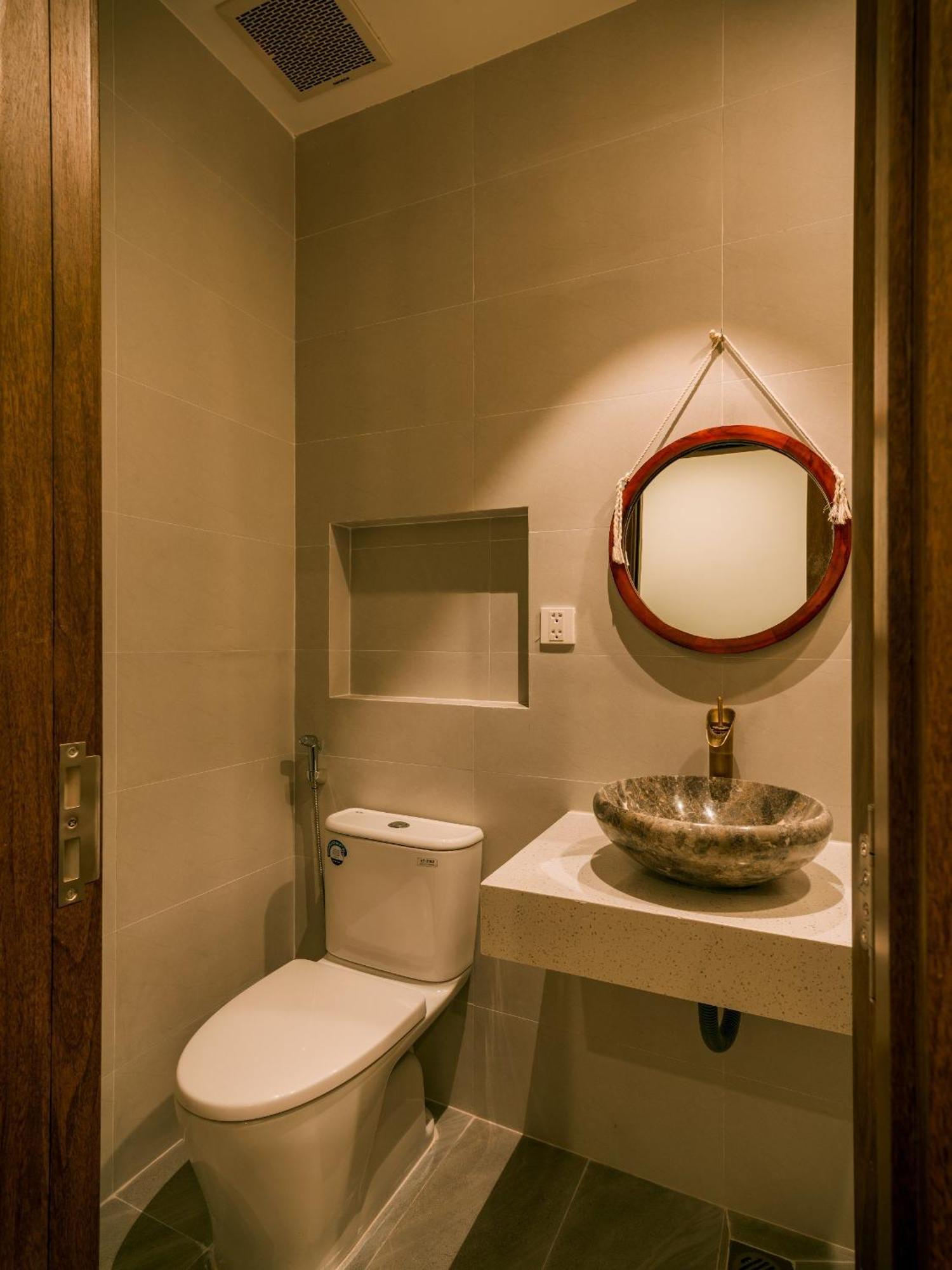 De V'Charm Hotel Dong Tac Экстерьер фото