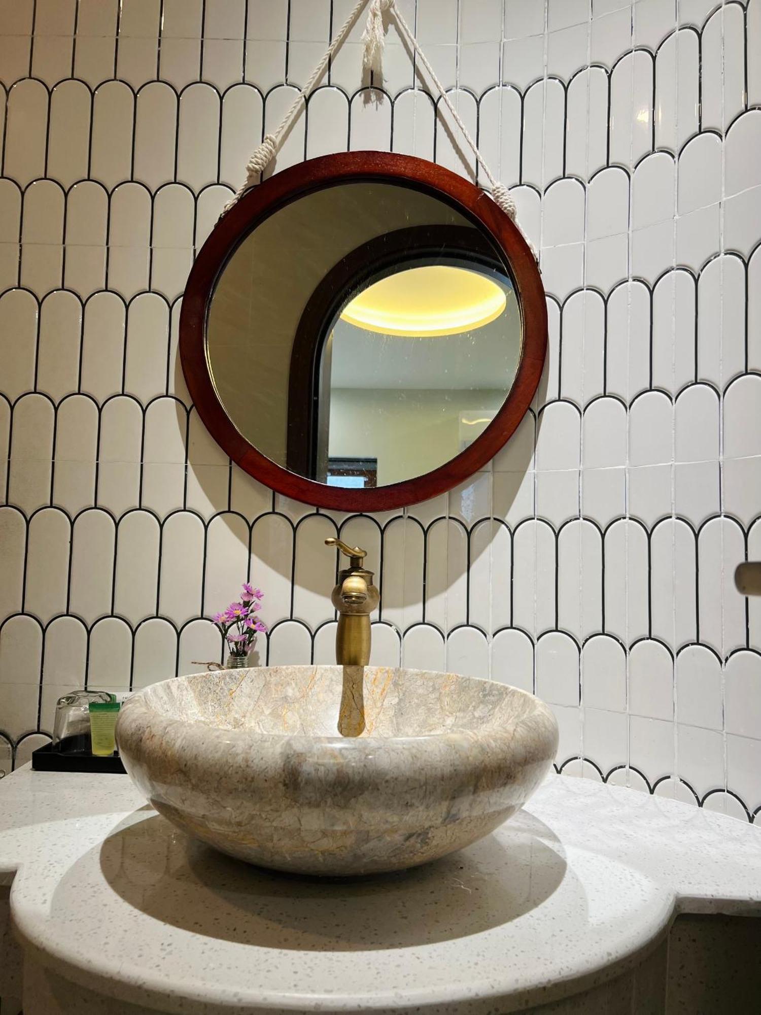 De V'Charm Hotel Dong Tac Экстерьер фото